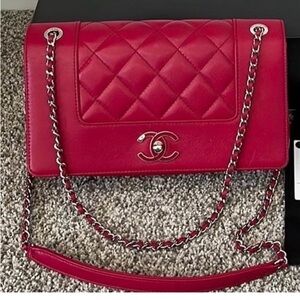 CHANEL 17P Pink Sheepskin Leather
Mademoiselle purse bag